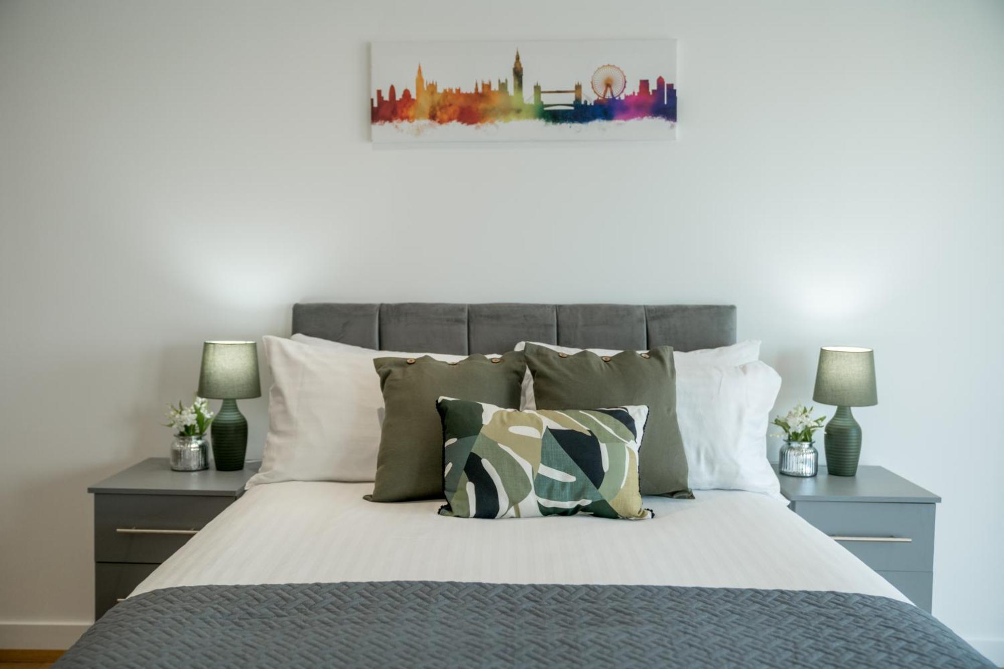 Skyvillion - London River Thames Top Floor Apartments By Woolwich Ferry, Mins To London Excel, O2 Arena , London City Airport With Parking Bagian luar foto