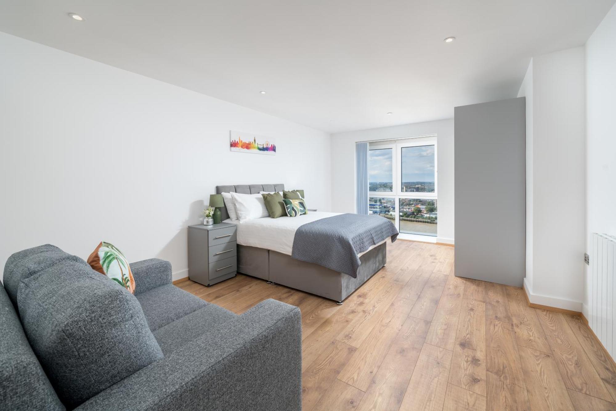 Skyvillion - London River Thames Top Floor Apartments By Woolwich Ferry, Mins To London Excel, O2 Arena , London City Airport With Parking Bagian luar foto
