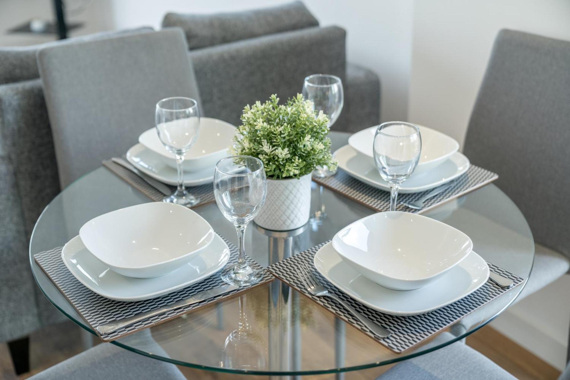 Skyvillion - London River Thames Top Floor Apartments By Woolwich Ferry, Mins To London Excel, O2 Arena , London City Airport With Parking Bagian luar foto